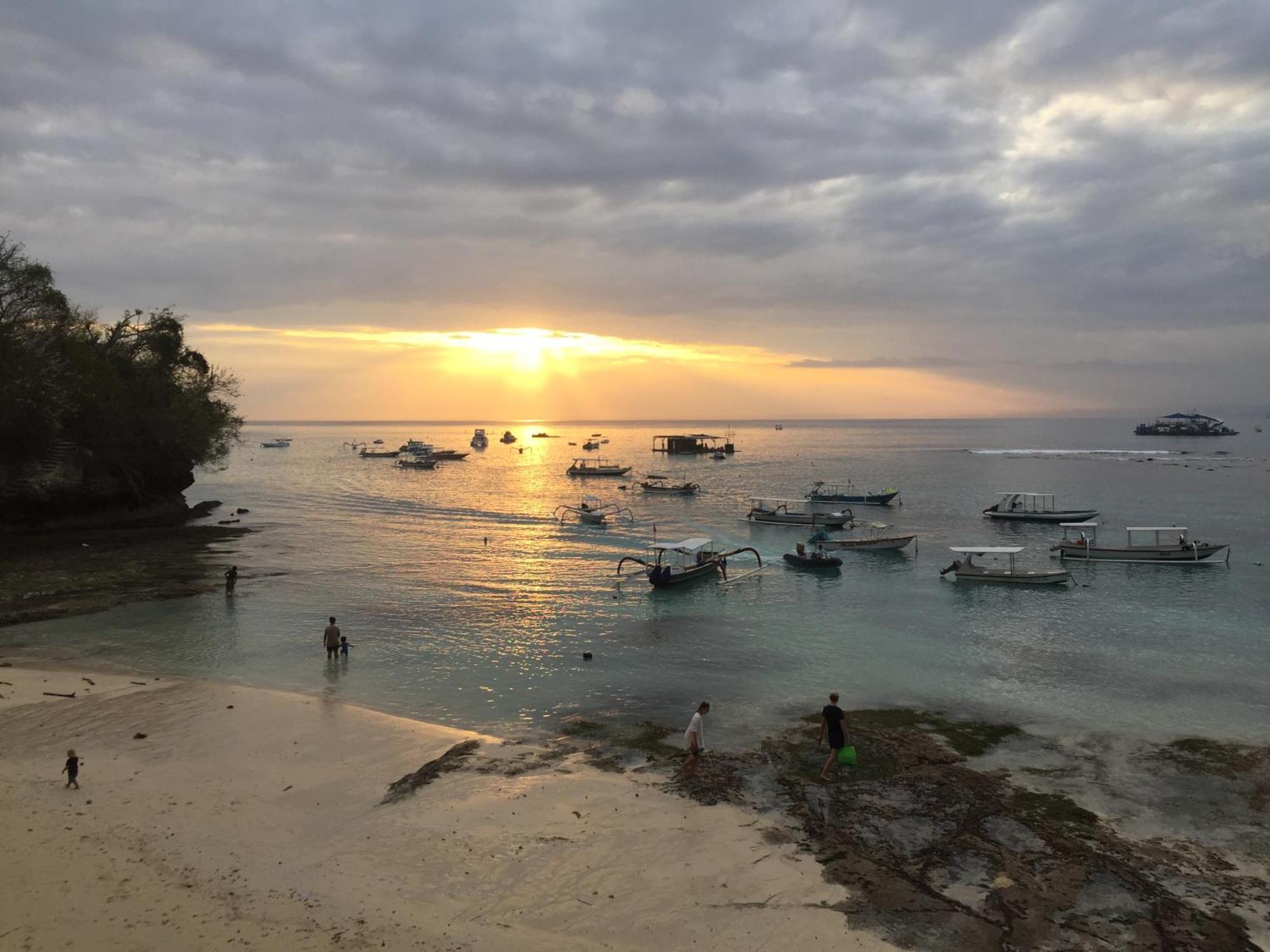 Maha Di Nusa Lembongan Esterno foto